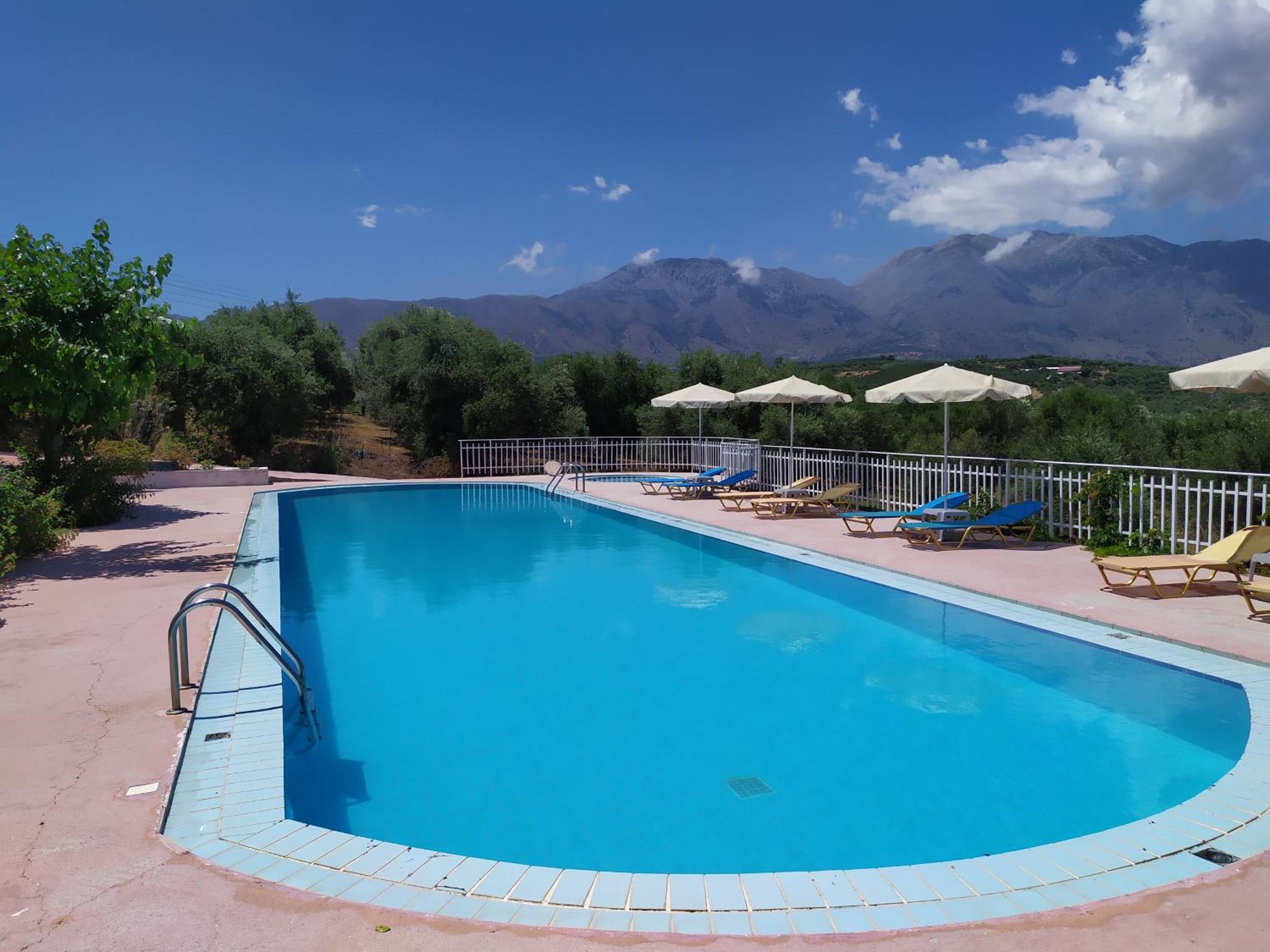 Calamon Apartments Episkopi  Екстер'єр фото