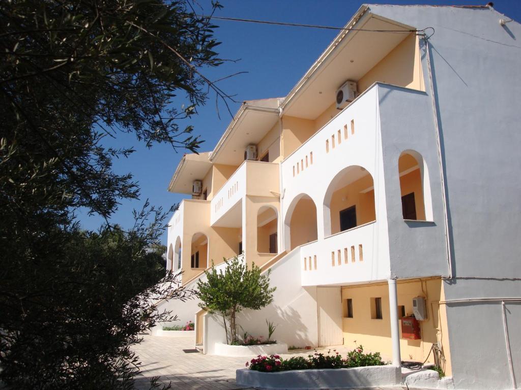 Calamon Apartments Episkopi  Екстер'єр фото