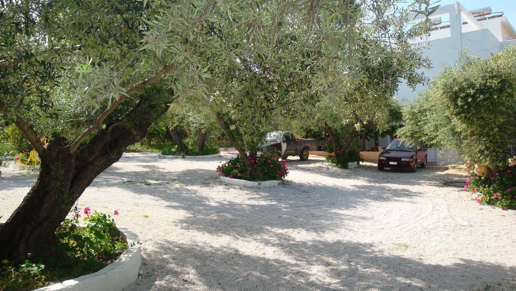 Calamon Apartments Episkopi  Екстер'єр фото