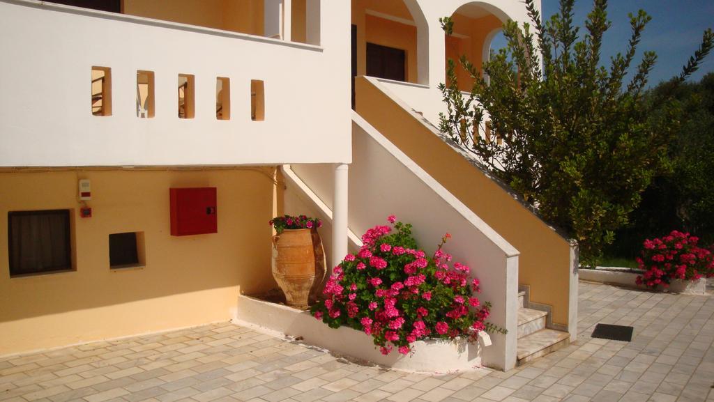 Calamon Apartments Episkopi  Екстер'єр фото