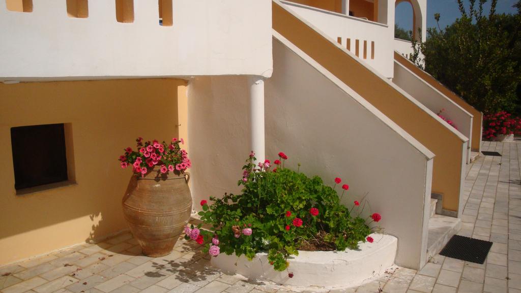 Calamon Apartments Episkopi  Екстер'єр фото